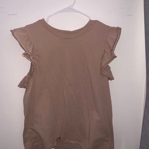 tan ruffle sleeve tshirt